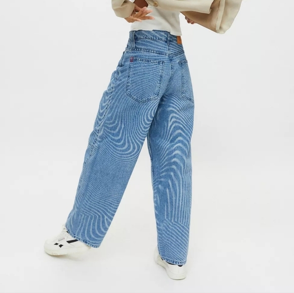 Urban Outfitters BDG Extreme Baggy Jean Psychedelic Wavy Print - Picture 3 of 16
